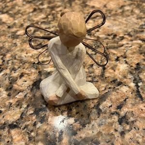 🎆2/$20 NWT WILLOW TREE "Serenity" Angel Figurine with Wire Wings